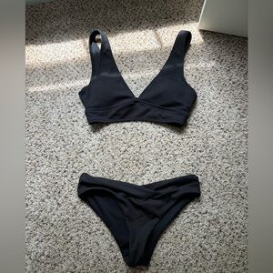 Black bikini
